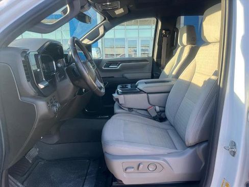 Used 2022 Chevrolet Silverado 1500 LT w/ Protection Package image 8