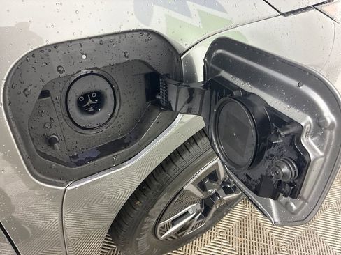 New 2026 Subaru Solterra Premium image 13