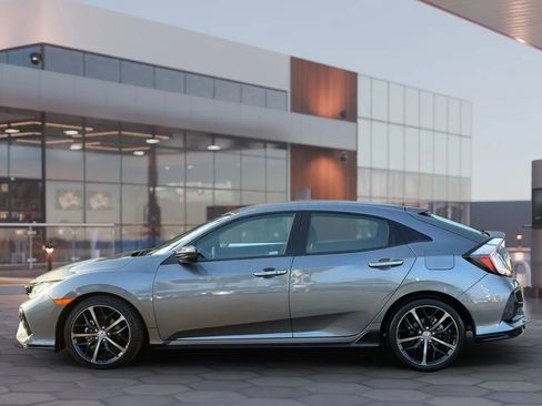 Used 2021 Honda Civic Sport image 3