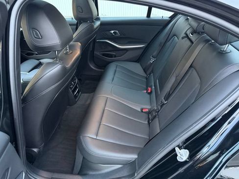 Used 2025 BMW 330i xDrive Sedan AWD/4WD image 18