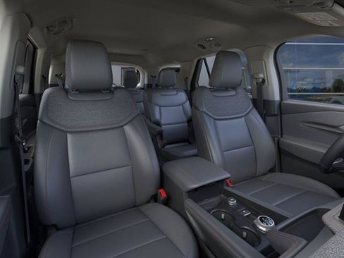 New 2026 Ford Explorer Active w/ Active Comfort Package AWD/4WD image 10