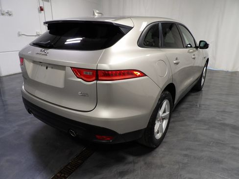 Used 2017 Jaguar F-PACE Premium AWD/4WD image 7