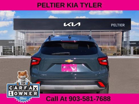 Used 2025 Chevrolet Trax LT w/ Driver Confidence Package image 6