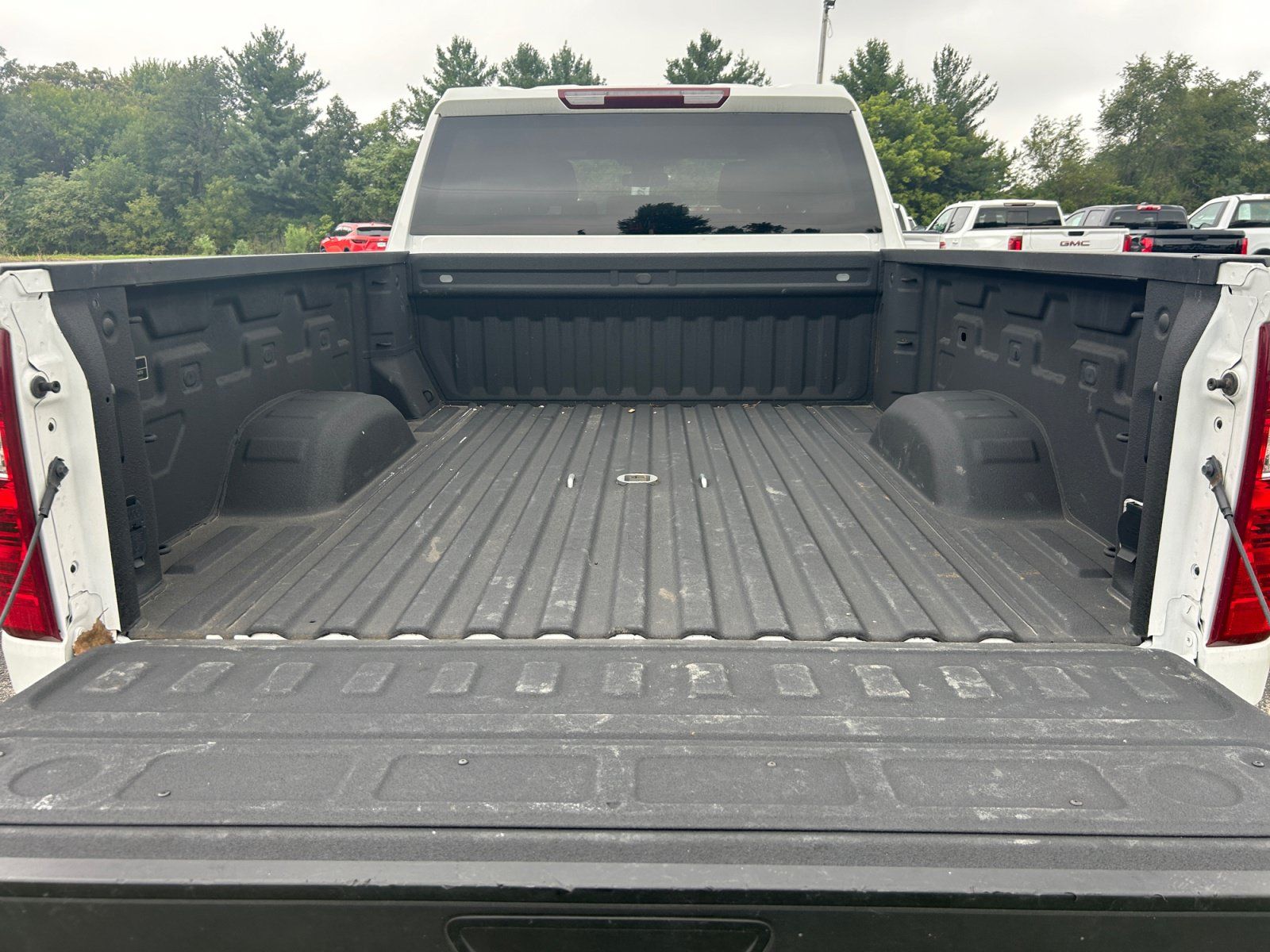 Used 2024 Chevrolet Silverado 2500 Custom w/ Custom Value Package AWD/4WD image 16