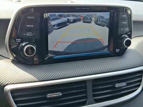 Used 2019 Hyundai Tucson Value AWD/4WD image 17