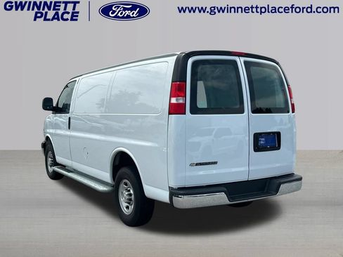 Used 2024 Chevrolet Express 2500 w/ Driver Convenience Package RWD image 7