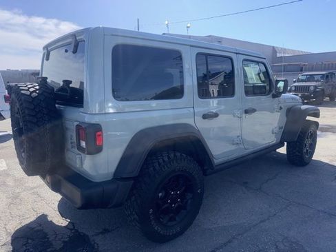 Used 2023 Jeep Wrangler Unlimited w/ 8.4" Radio Group image 5
