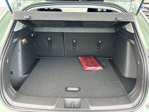 New 2026 Chevrolet Trax ACTIV w/ Sunroof Package FWD image 9