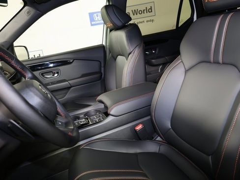 New 2025 Honda Pilot TrailSport image 26