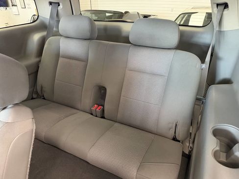 Used 2007 Chrysler Aspen Limited RWD image 18