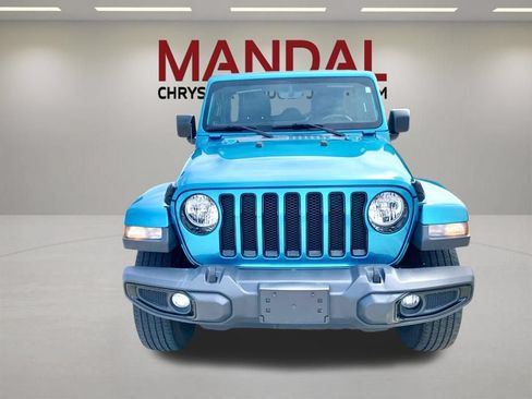 Used 2020 Jeep Wrangler Unlimited Sahara AWD/4WD image 2