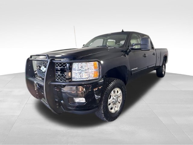 Used 2014 Chevrolet Silverado 3500 LTZ w/ LTZ Plus Package AWD/4WD image 3