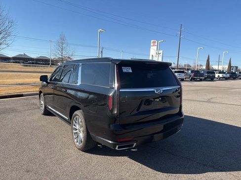 Used 2021 Cadillac Escalade ESV Premium Luxury Platinum image 7