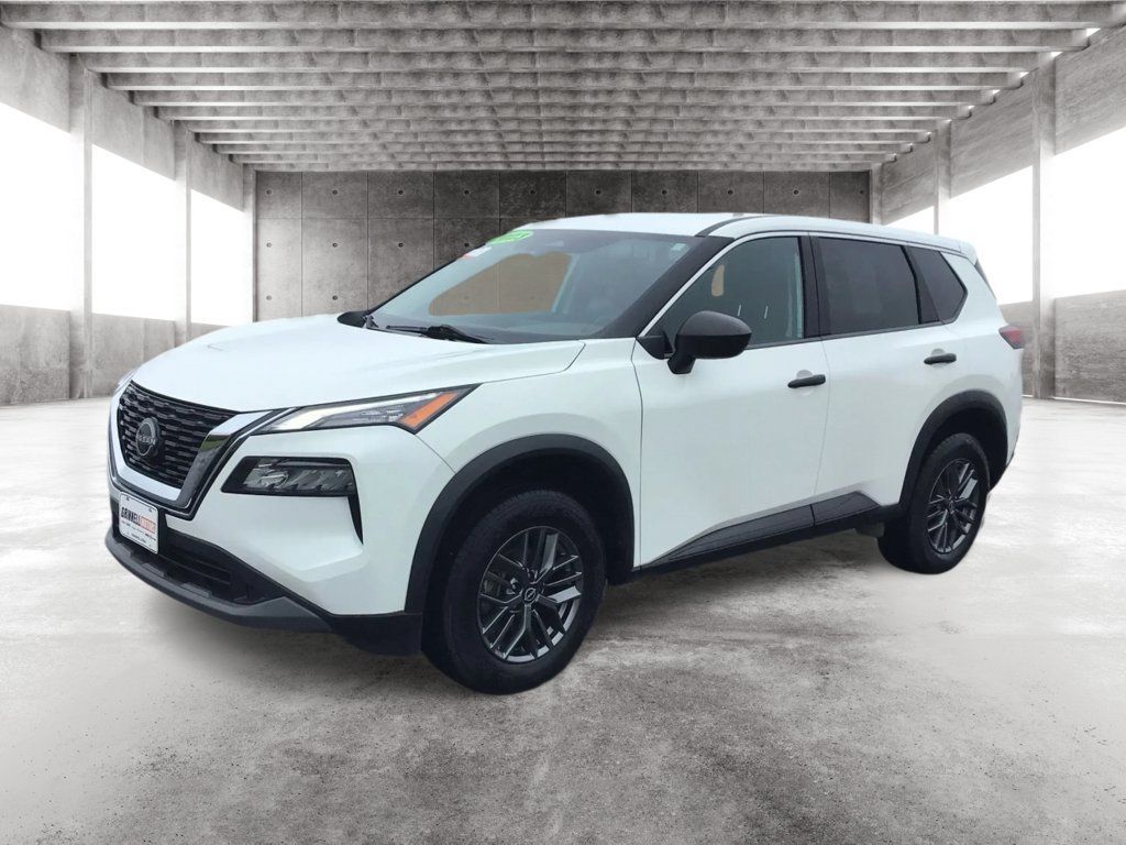Used 2023 Nissan Rogue S AWD/4WD image 1