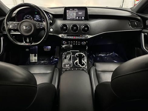 Used 2020 Kia Stinger GT-Line w/ Sun & Sound Package AWD/4WD image 23