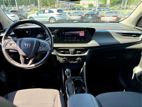 Certified 2024 Buick Encore GX Preferred w/ Comfort Package AWD/4WD image 21