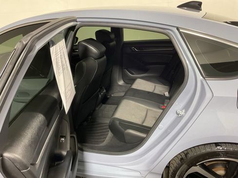 Used 2021 Honda Accord Sport image 31