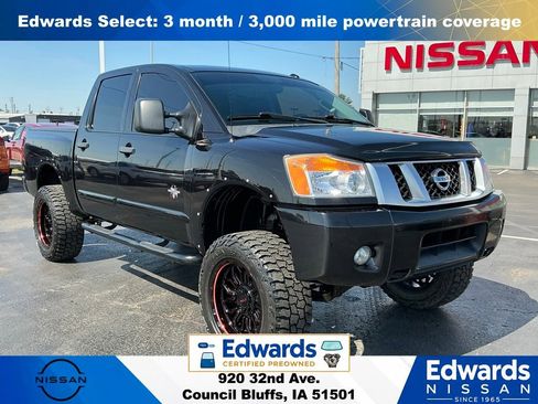 Used 2014 Nissan Titan PRO-4X w/ Pro-4x Luxury Package AWD/4WD image 2