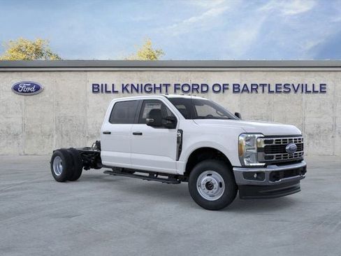 New 2026 Ford F350 XL w/ XL Chrome Package AWD/4WD image 1