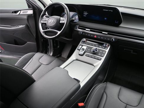 Used 2025 Hyundai Palisade SEL image 22