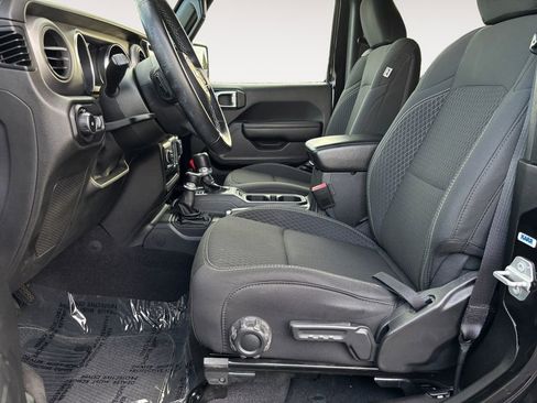 Used 2021 Jeep Wrangler Sport image 16
