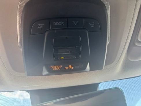 Used 2025 Toyota Corolla LE FWD image 12