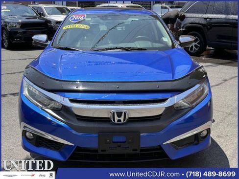 Used 2016 Honda Civic Touring image 9