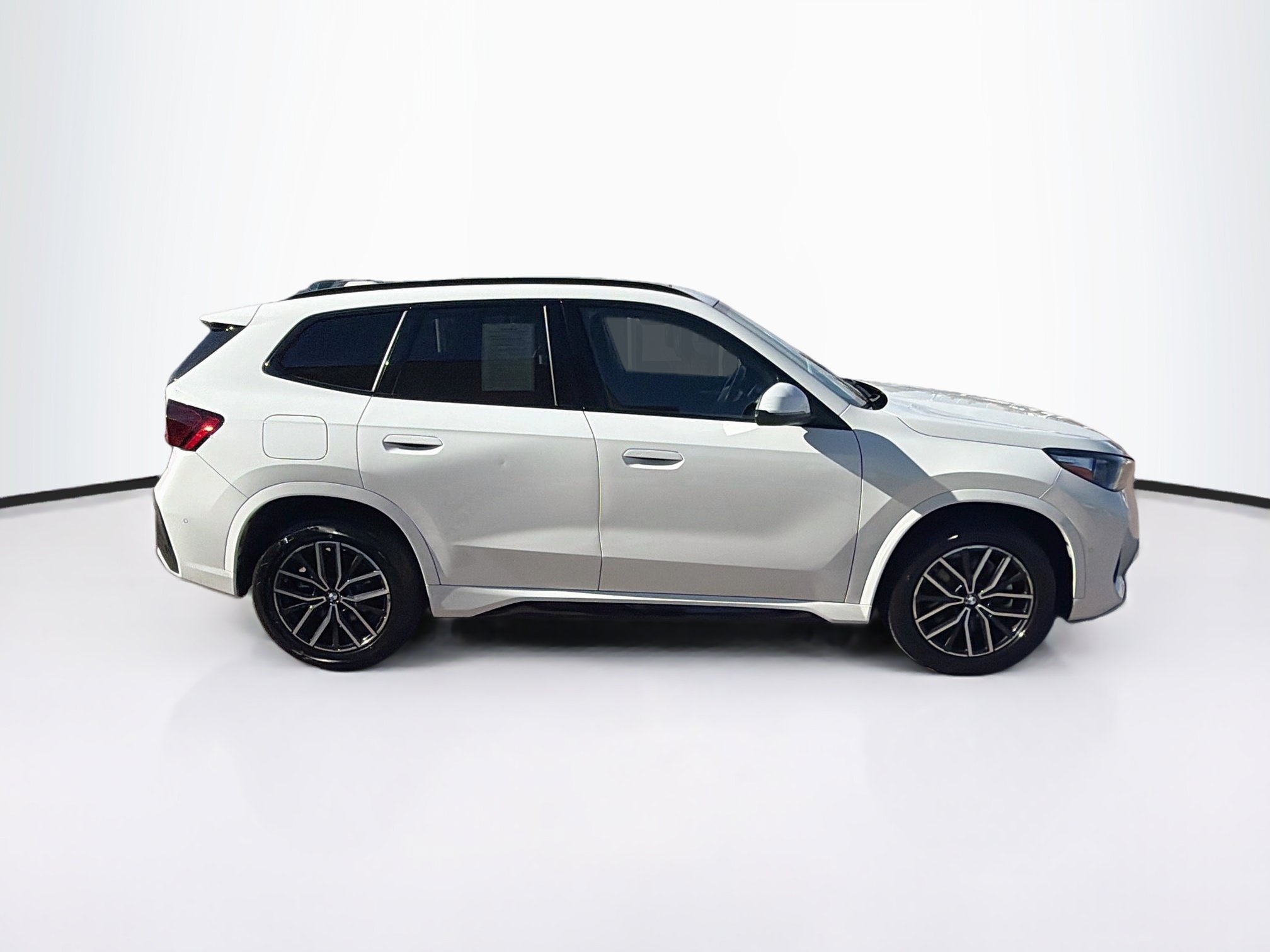 Used 2026 BMW X1 xDrive28i AWD/4WD image 10