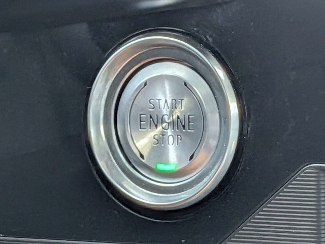 Used 2022 Chevrolet Corvette Stingray Preferred Cpe w/ Z51 Performance Package RWD image 32