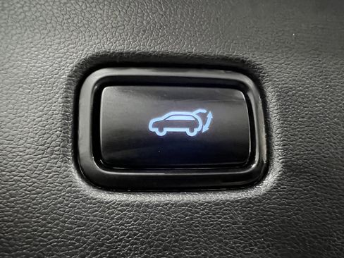 Used 2022 Hyundai Tucson Limited image 16