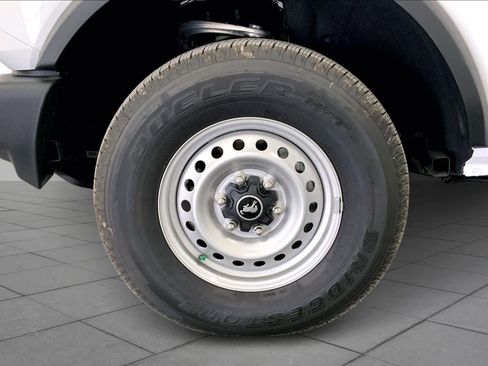 New 2025 Ford Bronco Base image 10