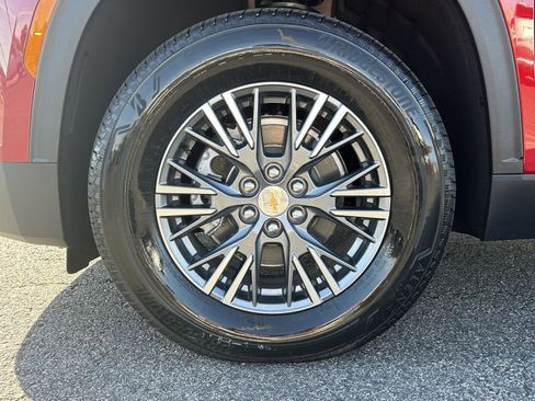 New 2026 Chevrolet Traverse LT w/ Driver Confidence Package image 11