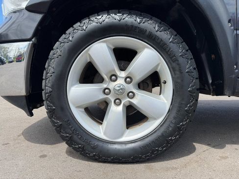 Used 2017 RAM 1500 Classic SLT AWD/4WD image 13
