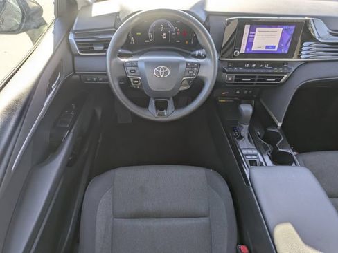 Used 2025 Toyota Camry LE FWD image 12