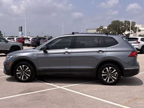 Used 2023 Volkswagen Tiguan S w/ Driver Assistance Package FWD image 3