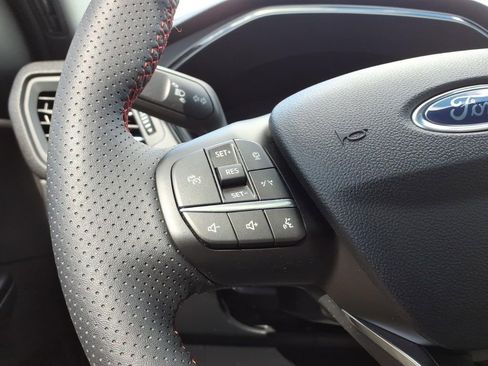 Used 2025 Ford Escape ST-Line Elite w/ Premium Technology Package AWD/4WD image 15