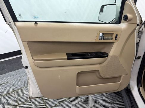 Used 2012 Ford Escape Limited FWD image 11