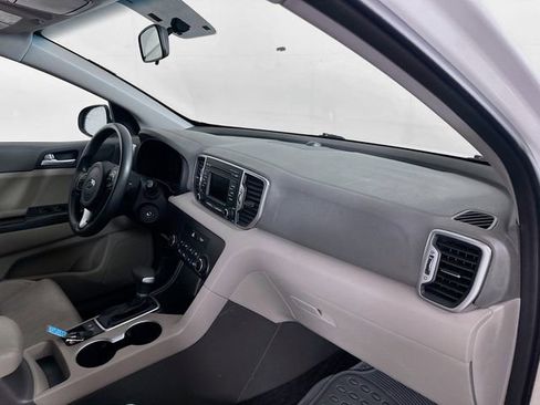 Used 2017 Kia Sportage LX image 26