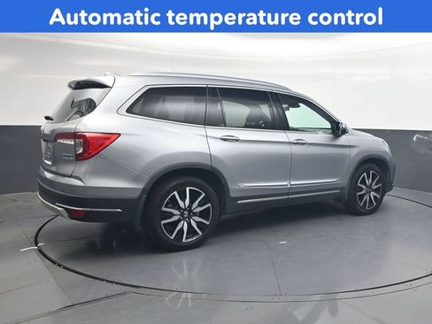 Certified 2019 Honda Pilot Touring image 4