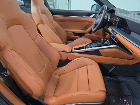 Certified 2026 Porsche 911 Targa 4 GTS AWD/4WD image 27