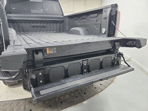 Used 2024 GMC Sierra 2500 AT4 w/ Max Trailering Package AWD/4WD image 52