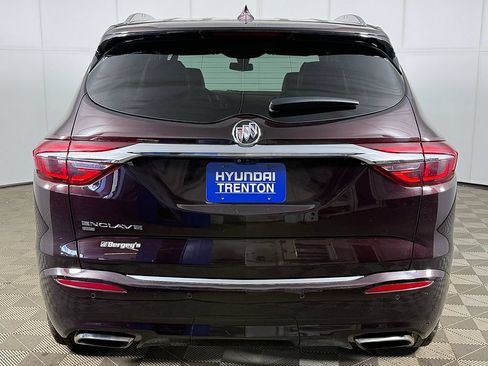 Used 2021 Buick Enclave Avenir w/ Avenir Technology Package AWD/4WD image 16