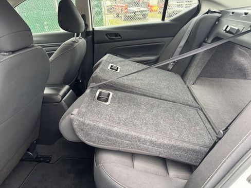 Used 2025 Nissan Altima 2.5 SV image 25