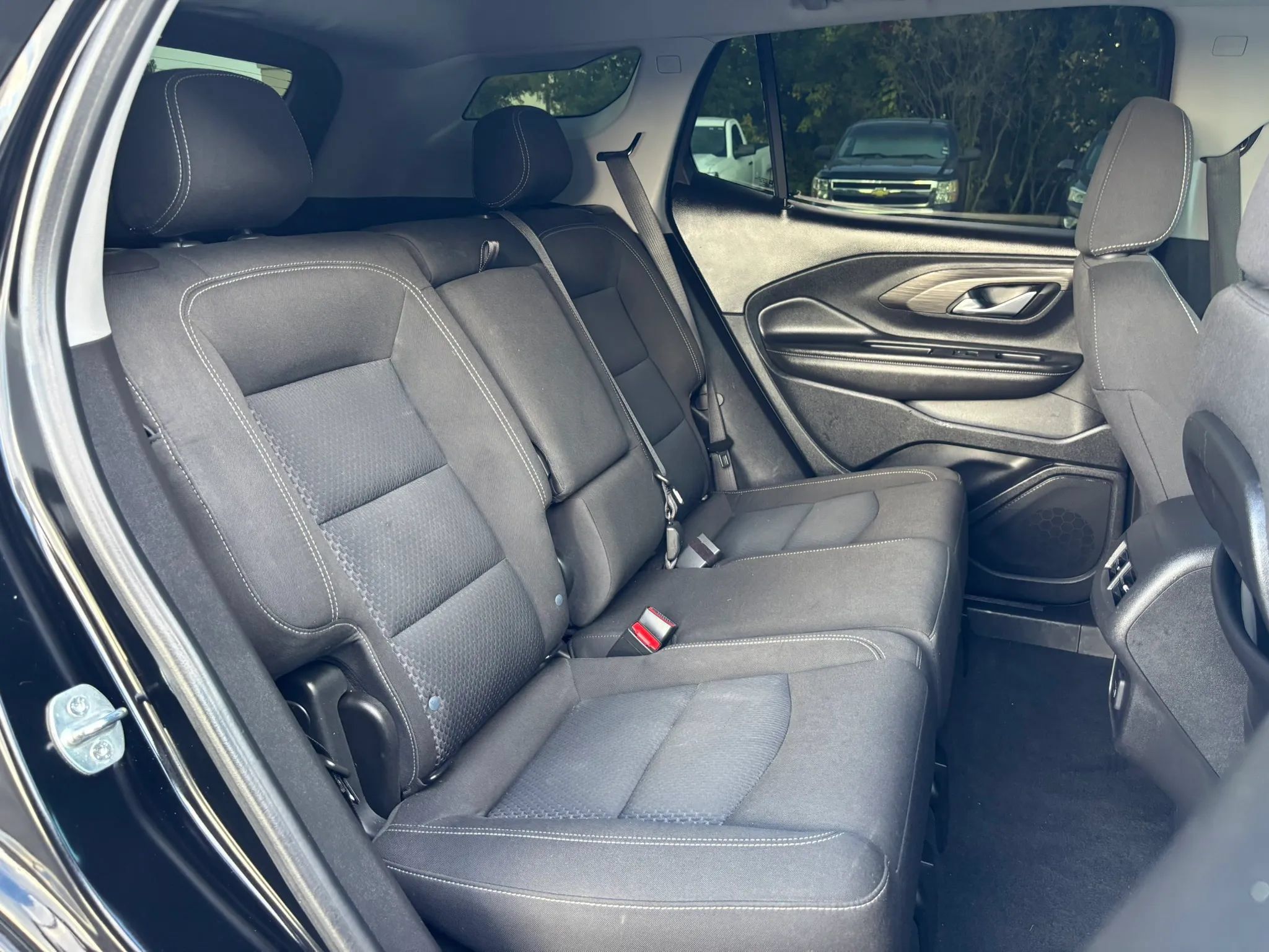 Used 2023 GMC Terrain SLE FWD image 42