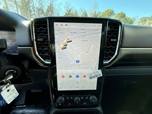 Used 2024 Ford Ranger XLT w/ FX4 Off-Road Package image 18