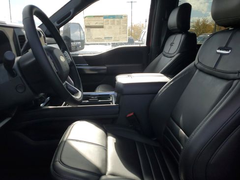 New 2025 Ford F250 Platinum image 19