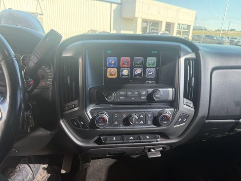 Used 2018 Chevrolet Silverado 1500 LT w/ Texas Edition AWD/4WD image 8