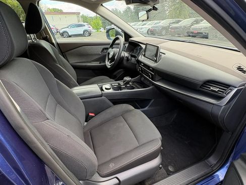 Used 2023 Nissan Rogue S AWD/4WD image 29