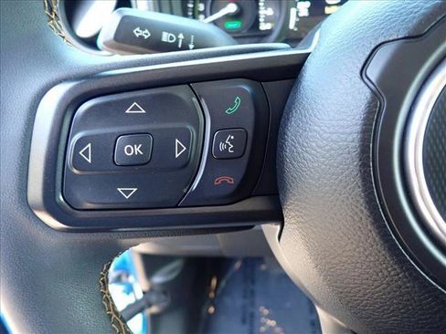 Used 2024 Jeep Wrangler Unlimited w/ Convenience Group AWD/4WD image 13