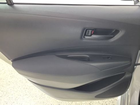 Used 2025 Toyota Corolla LE FWD image 14